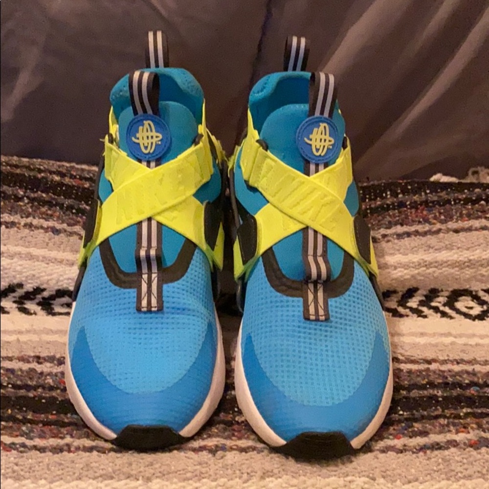 Nike Air City Huaraches